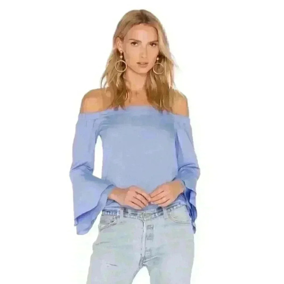 Amanda Uprichard Women's Arabelle Off-The-Shouder Tiered Bell-Sleeve Top SIZE-P - Picture 2 of 6